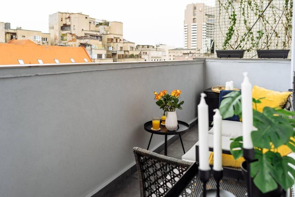 Amazing City View - Terrace+Netflix - City Center Bucareste Exterior foto